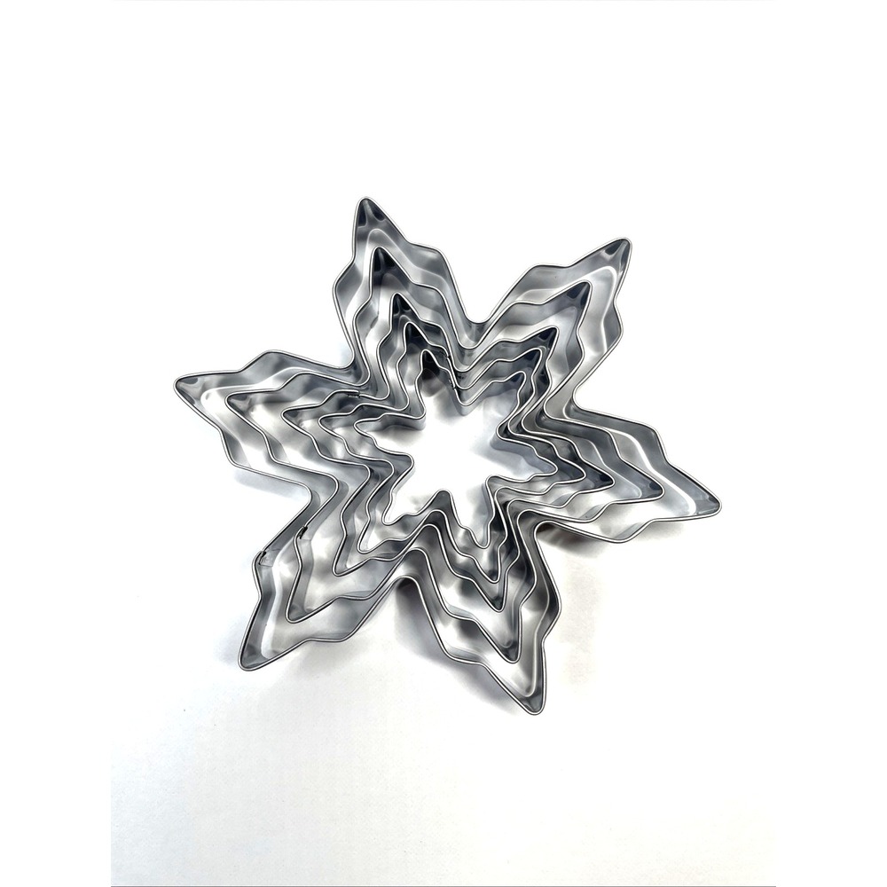 Christmas Cookie Cutters Set of 5 Pieces Snowflake Shaped Cookie Cutters Set